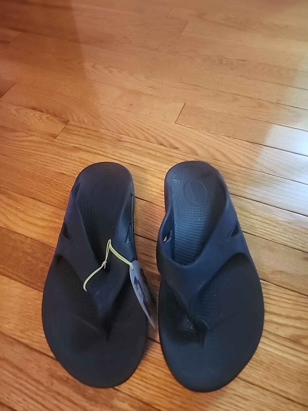 Unisex Oofos Ooriginal Black Recovery  Rubber Flip Flops - EU 42